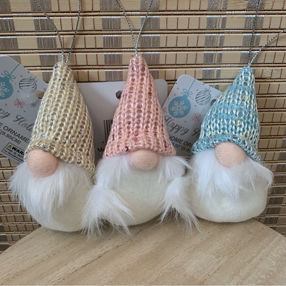 NWT 3 Piece Holiday Gnomes Decorations Ornaments Set - Picture 1 of 4